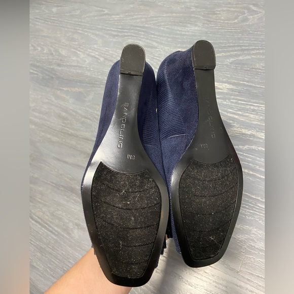 Shoes - Picture 4 of 4